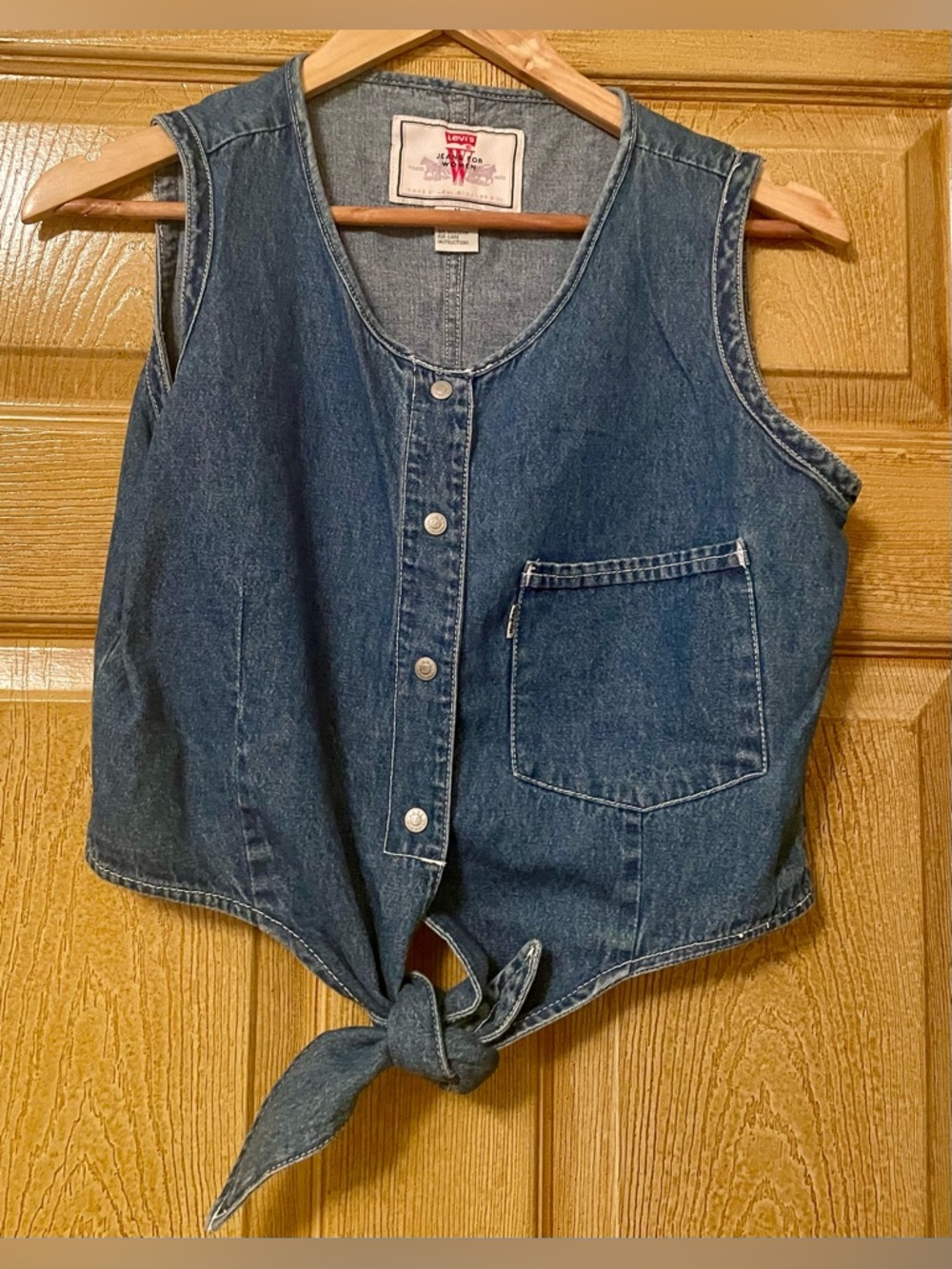 Women’s Levi's Vintage Denim Tie-Front Vest - Blue Sz medium EUC